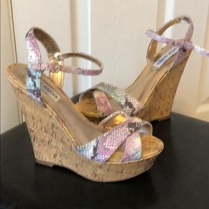 Steve Madden snake embossed multi color wedges.